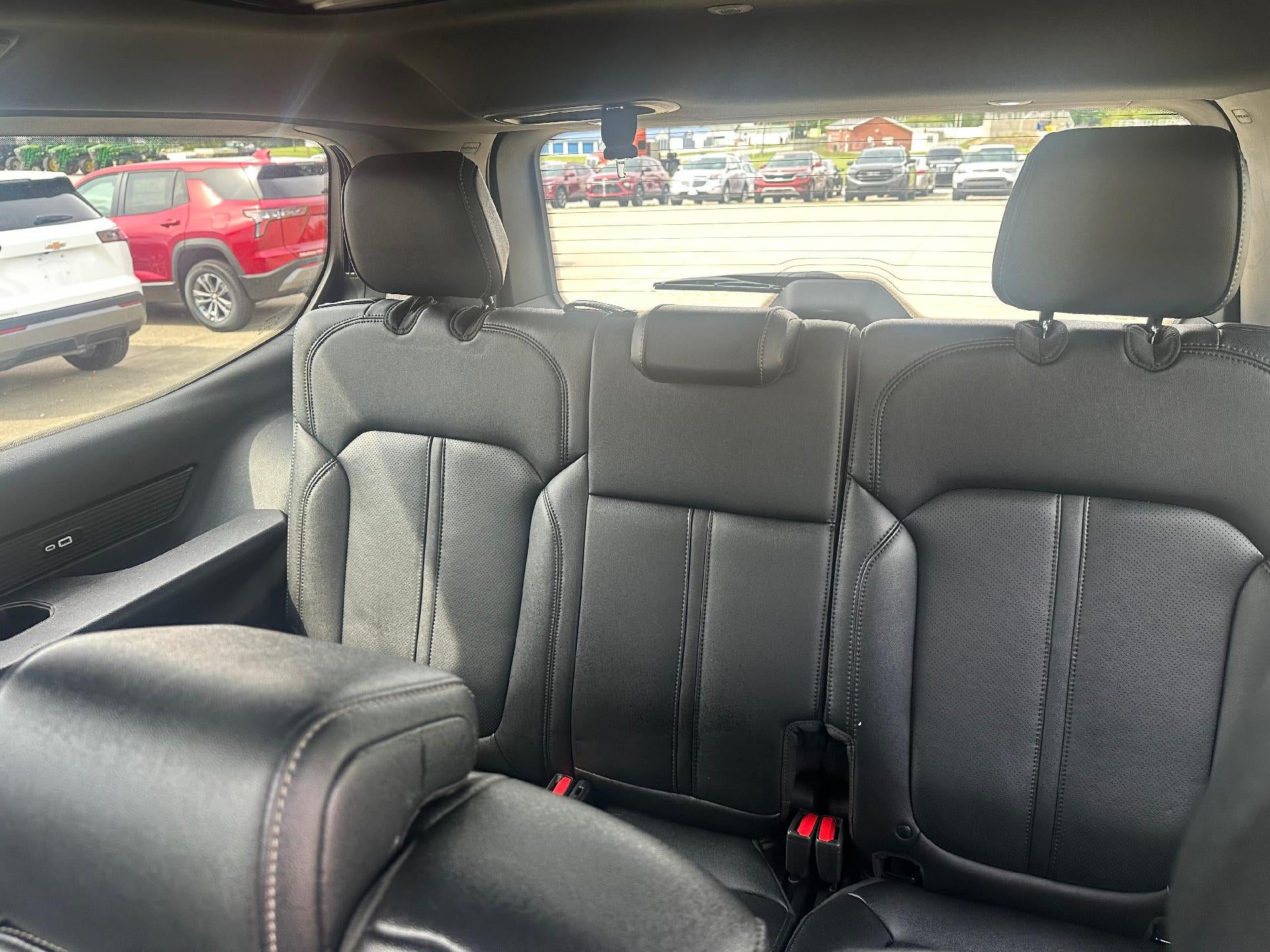 2024 Jeep Wagoneer Base