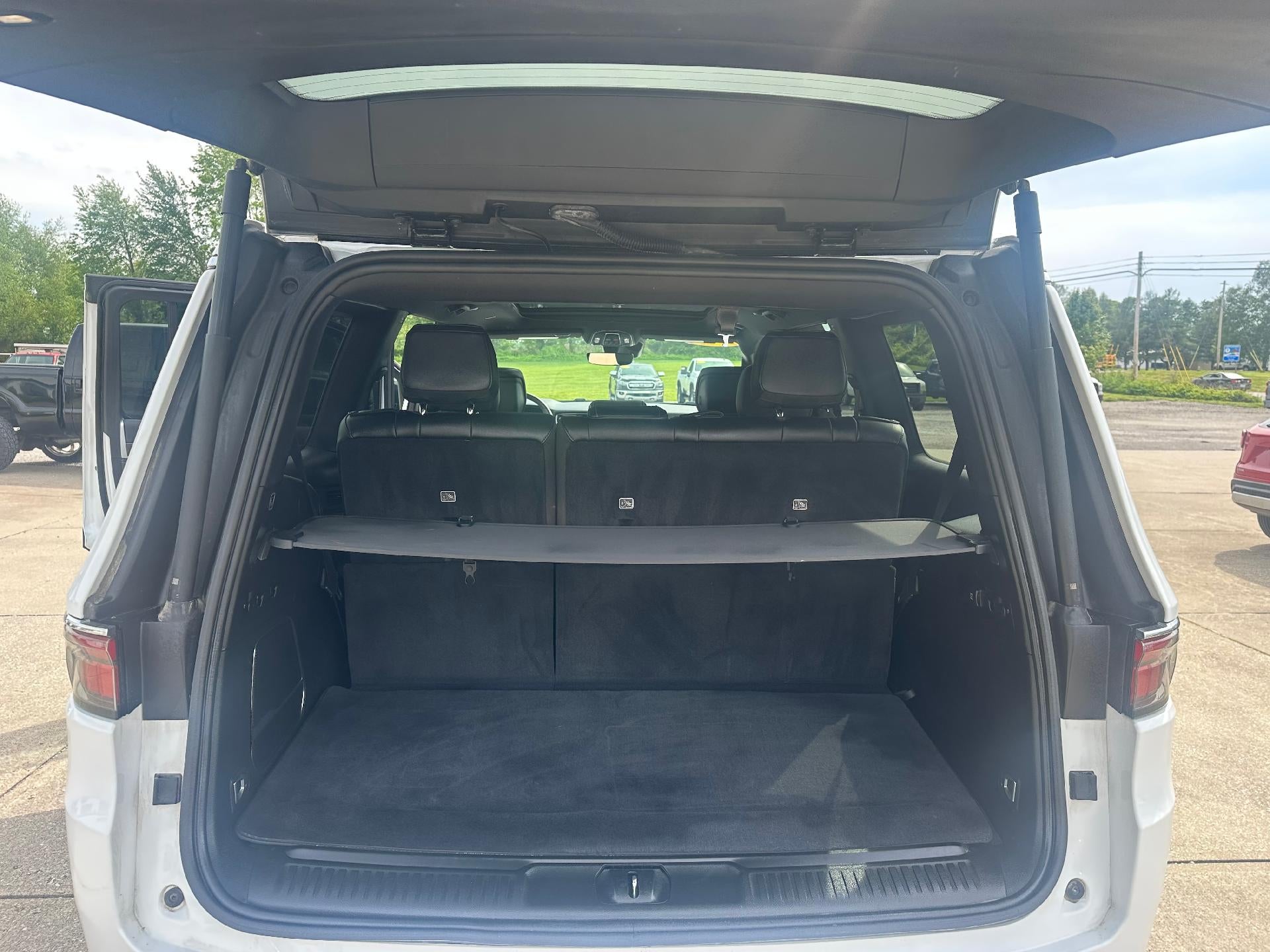 2024 Jeep Wagoneer Base