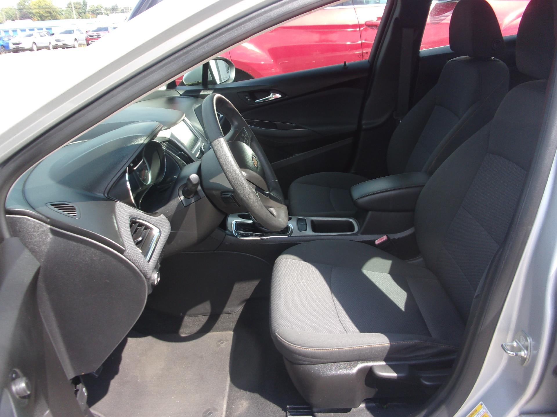 2018 Chevrolet Cruze LS