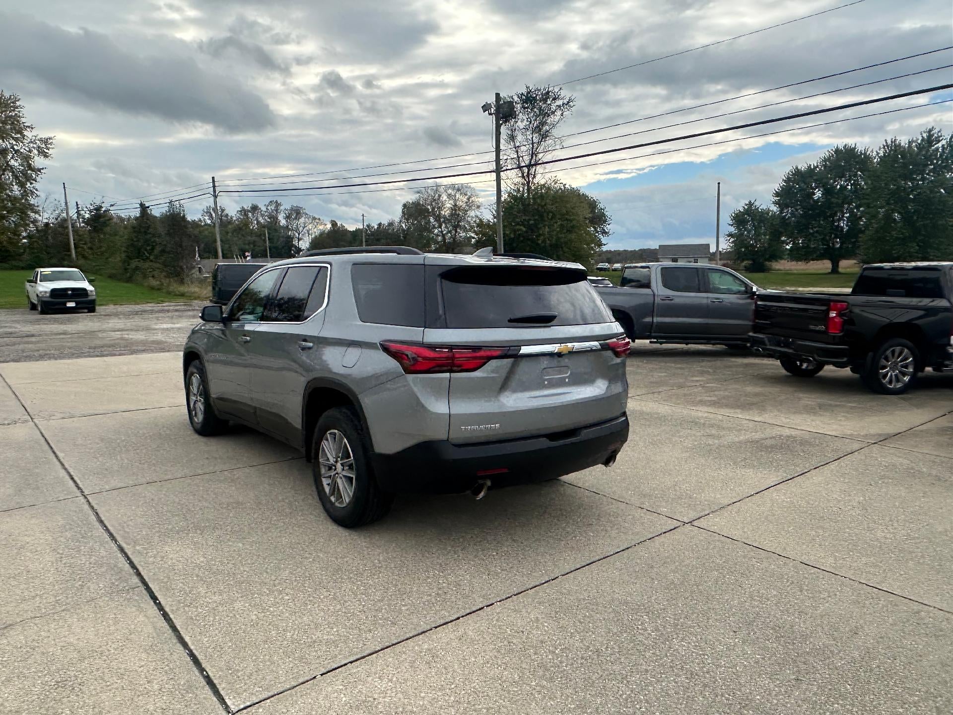 2023 Chevrolet Traverse LT Cloth