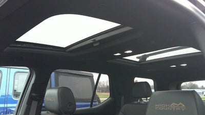 2022 Chevrolet Traverse High Country