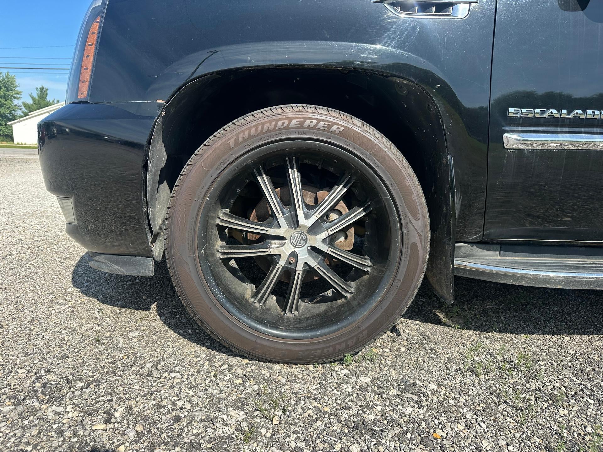 2011 Cadillac Escalade Luxury