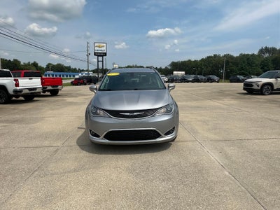 2020 Chrysler Pacifica Touring L