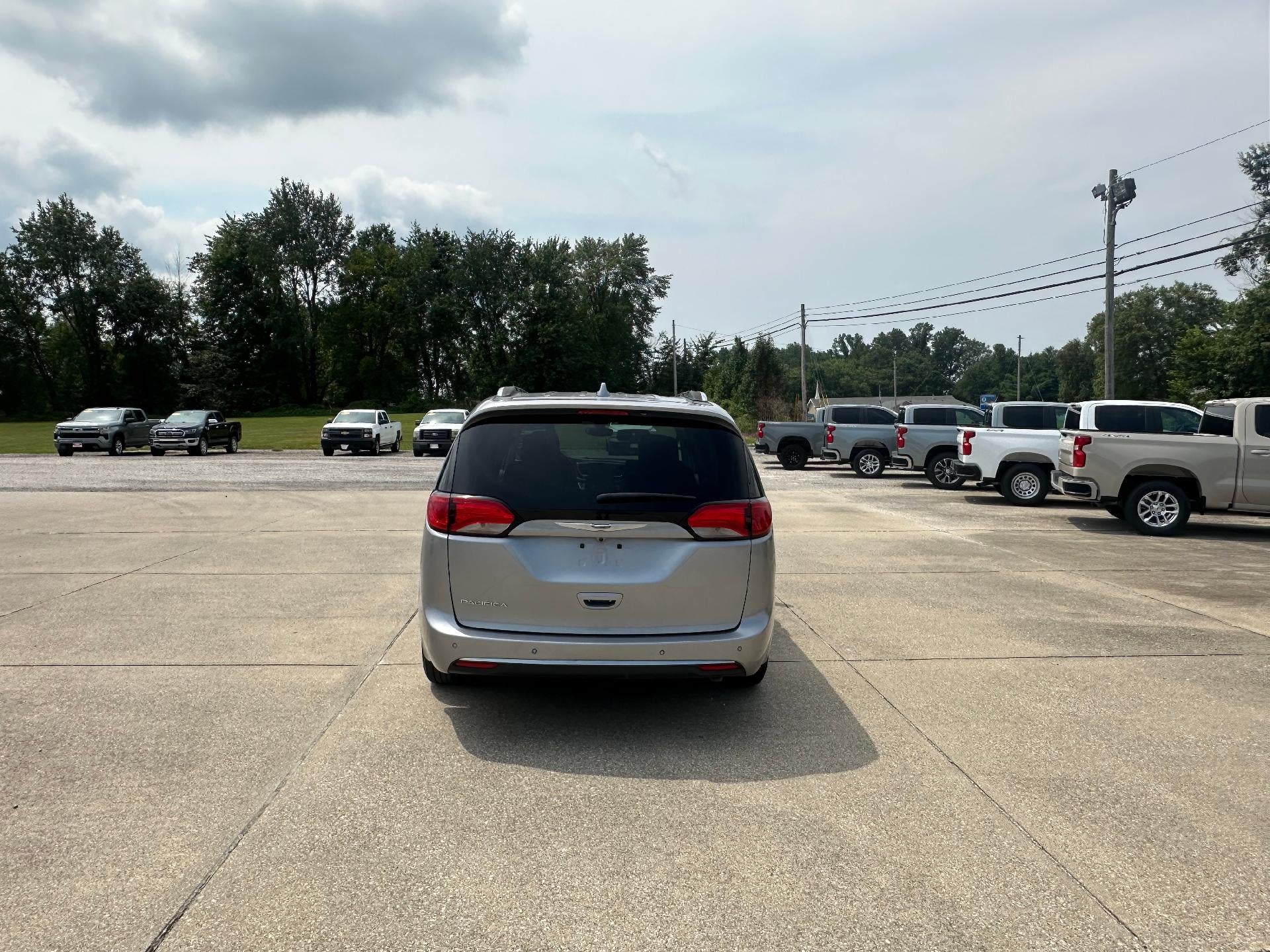 2020 Chrysler Pacifica Touring L