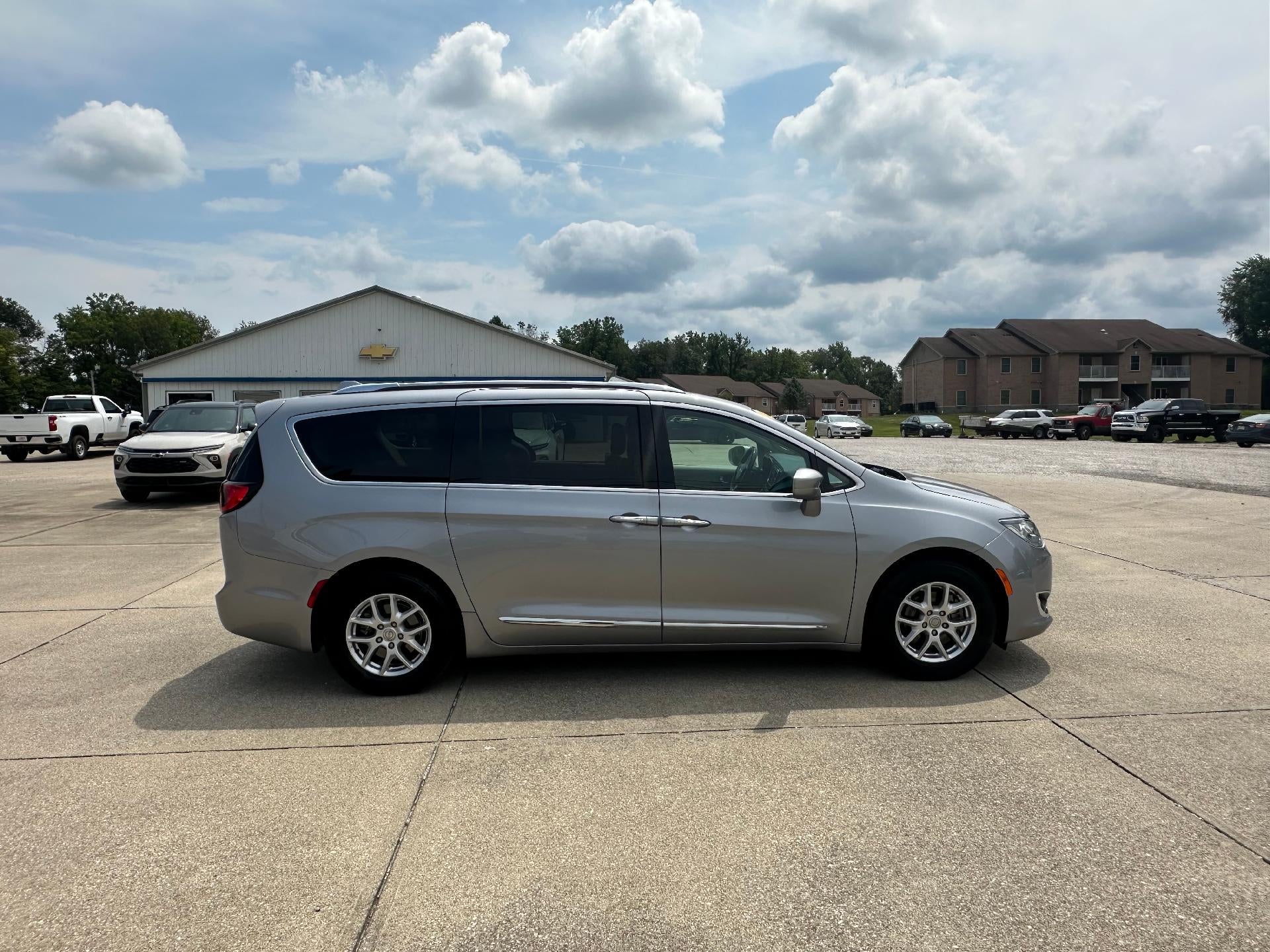 2020 Chrysler Pacifica Touring L