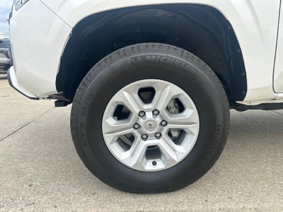 2022 Toyota Tacoma 2WD SR