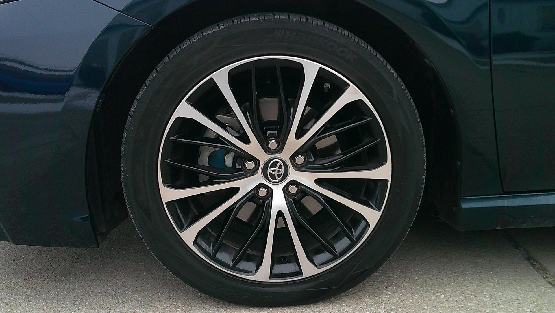 2019 Toyota Camry LE