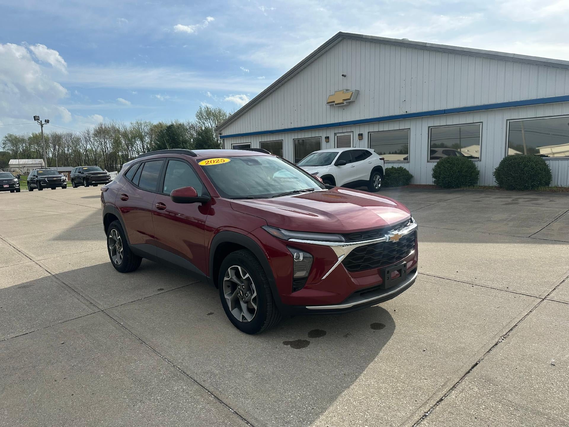 2025 Chevrolet Trax LT